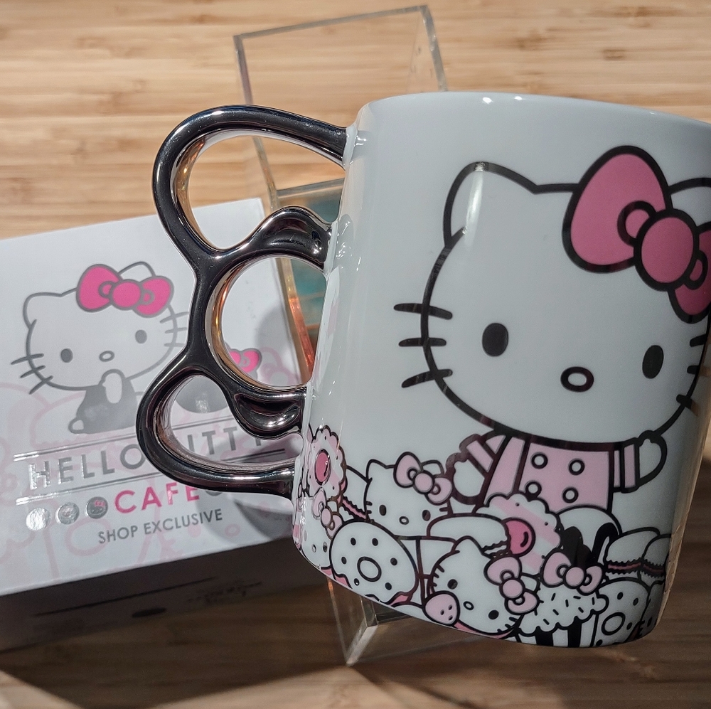 Hello Kitty Cafe Silver Bow Mug